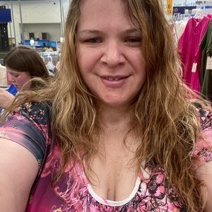 Meet your Posher, Della